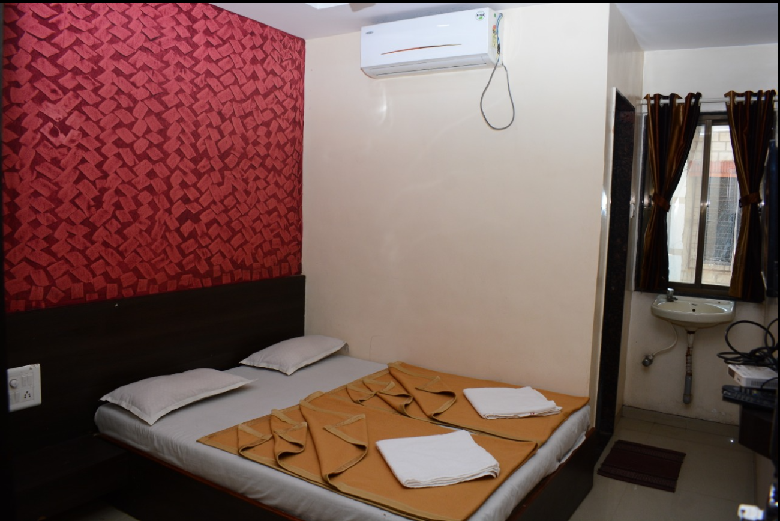 Hotel Sai Sampada | Double Bed AC